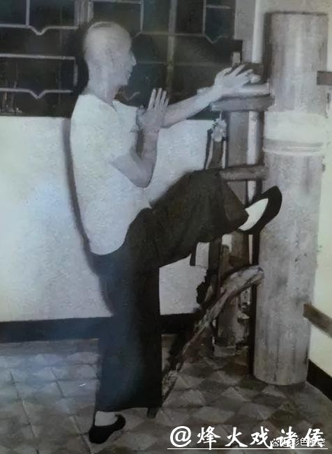 真实的叶问:身高1米6,爱抽大烟和逛妓院,也没有和日军打过擂台 真实的叶问:身高1米6,爱抽大烟和逛妓院,也没有和日军打过擂台